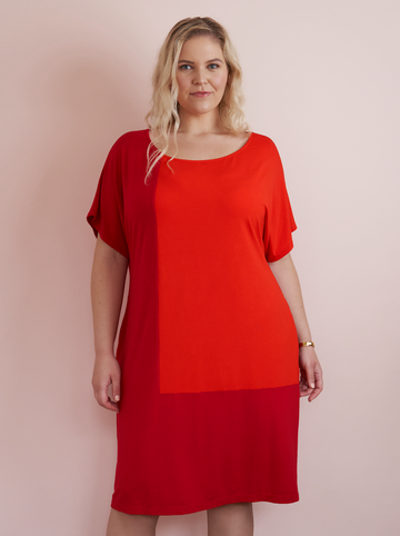contemporary plus size red orange shift dress with pockets front